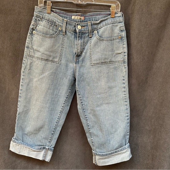 Levi’s capri 515 light wash crop jeans Sz 10 - Picture 1 of 4